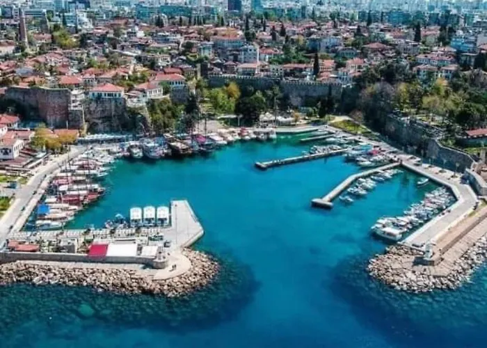 Old Town Yat Limani Deniz Yakini Muhtesem Ev * 安塔利亚
